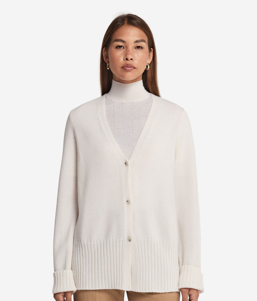 cardigan con scollo a v in cashmere ultra morbido