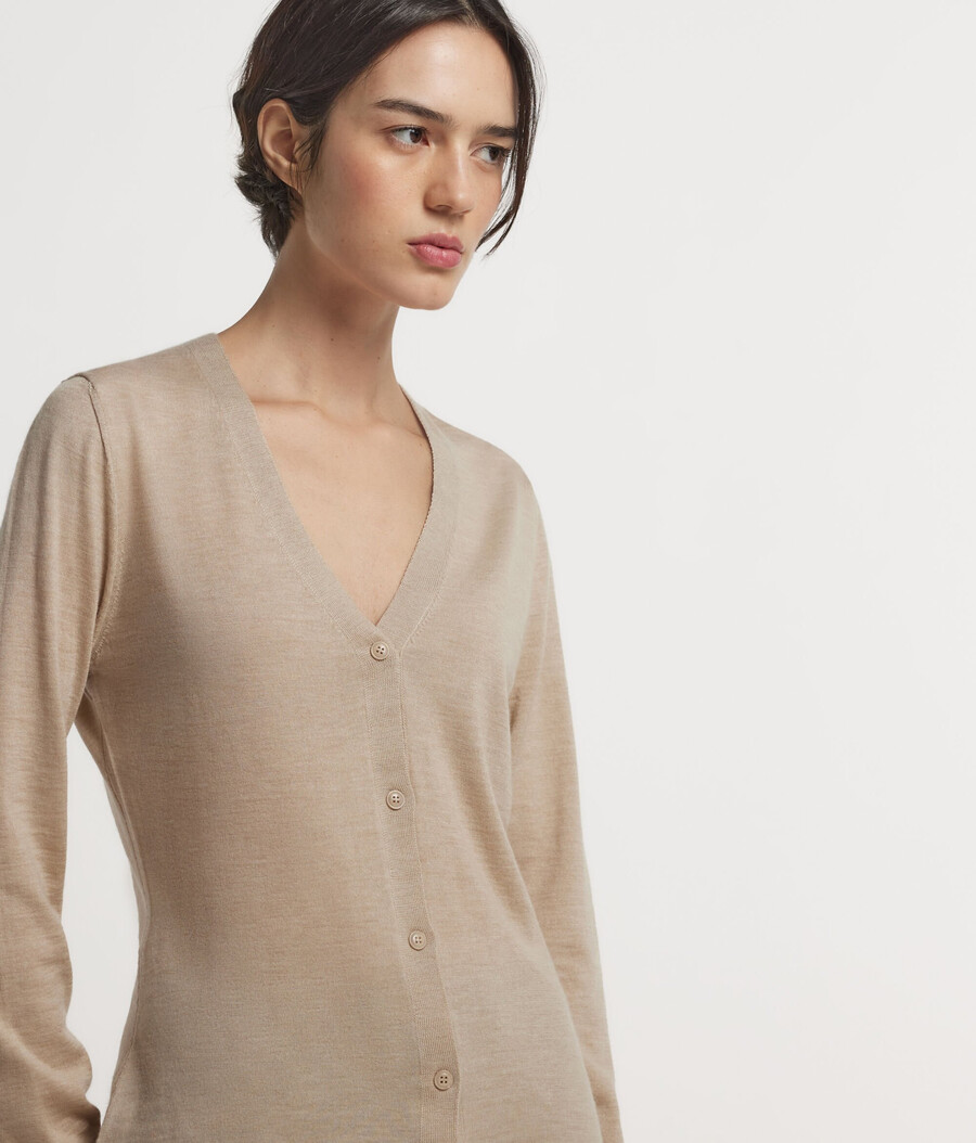 cardigan con scollo a v in cashmere ultrafine
