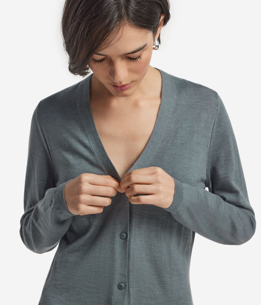 cardigan con scollo a v in cashmere ultrafine