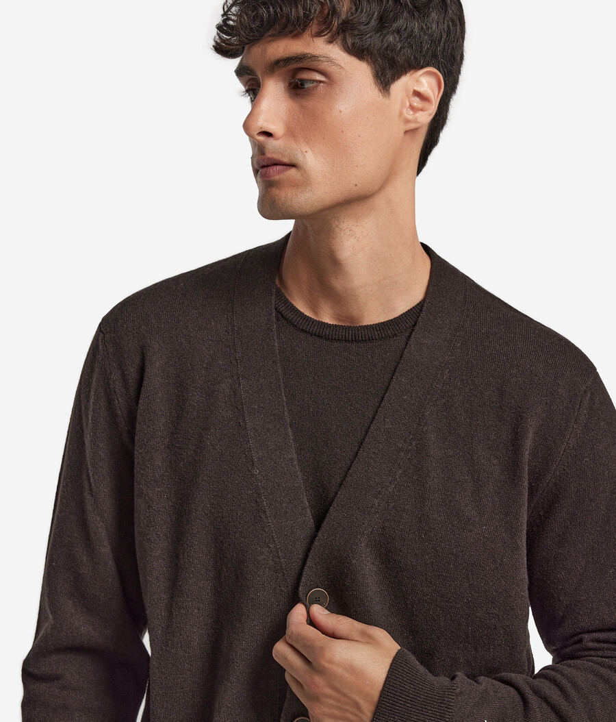 cardigan in cashmere ultra morbido con bottoni