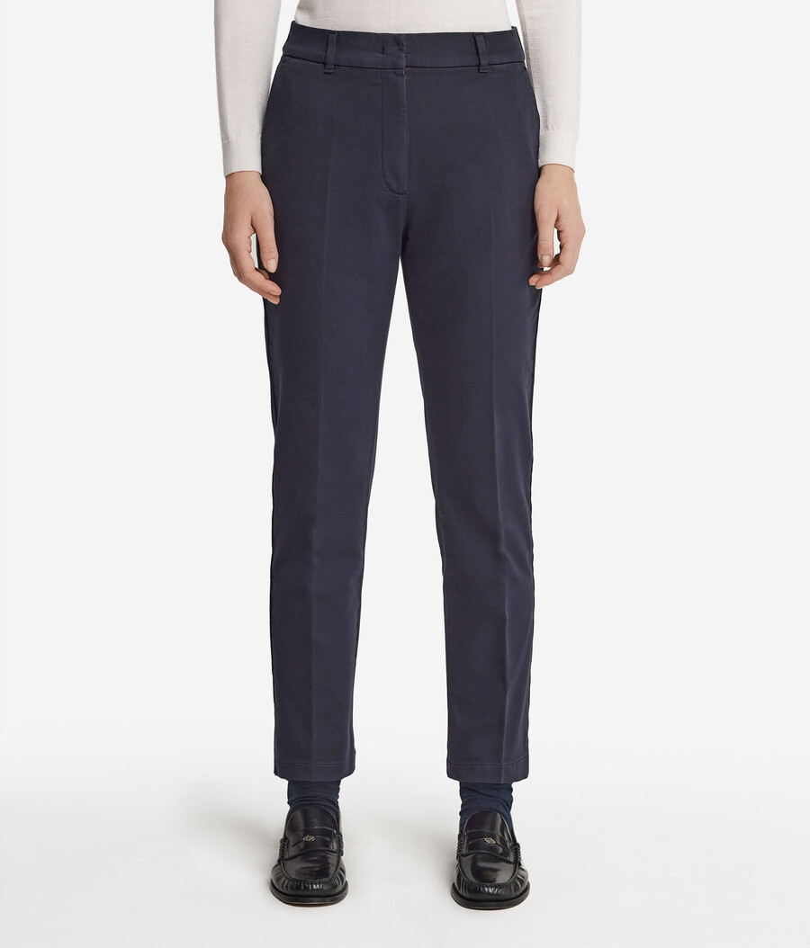 pantaloni a sigaretta