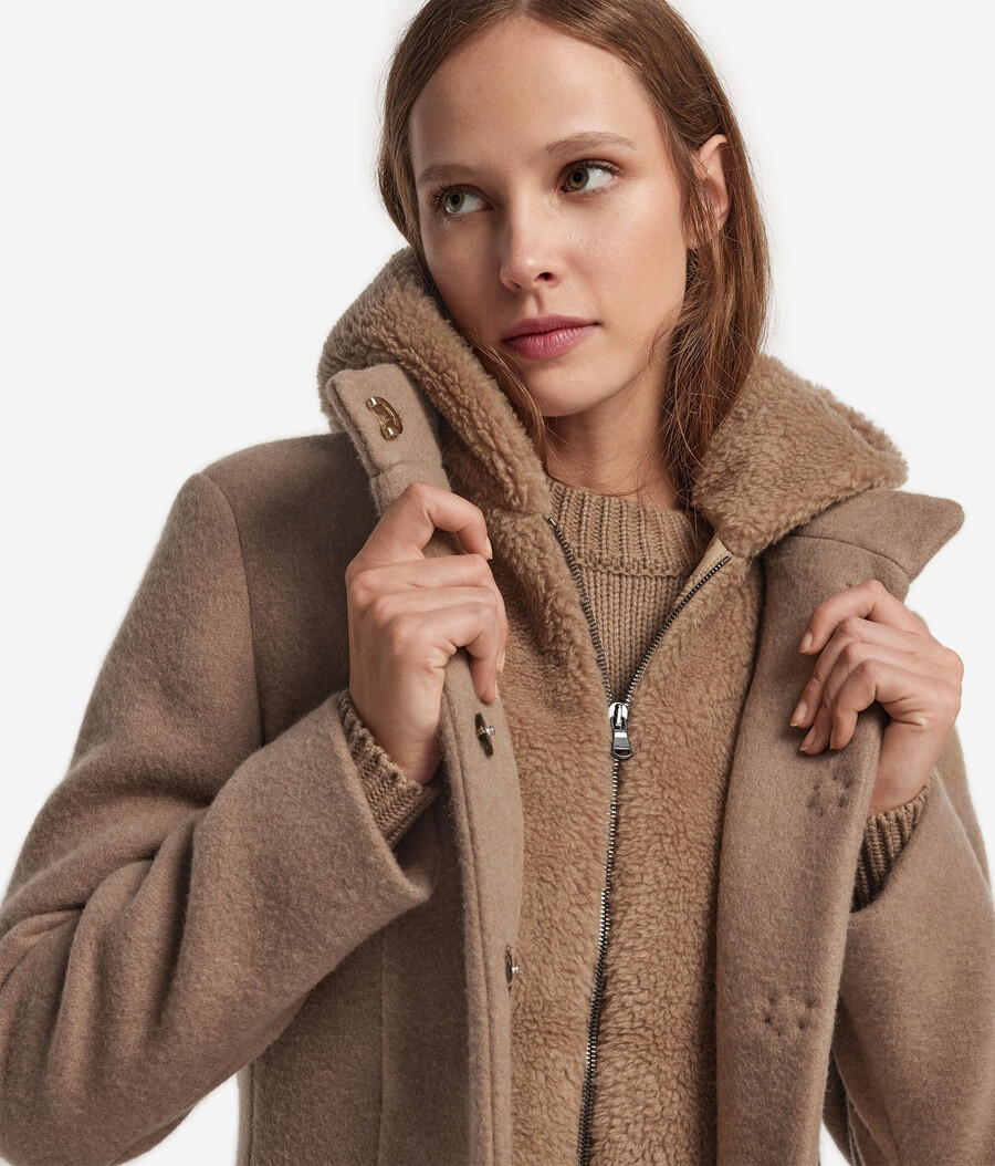 cappotto con cappuccio in cashmere
