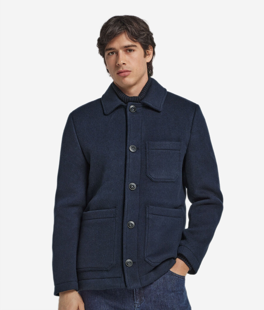 cashmere cabanworker