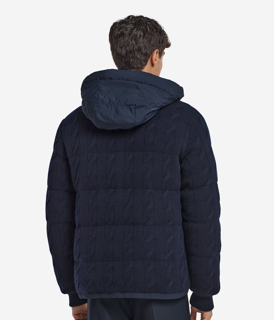 piumino reversibile con punto treccia in cashmere