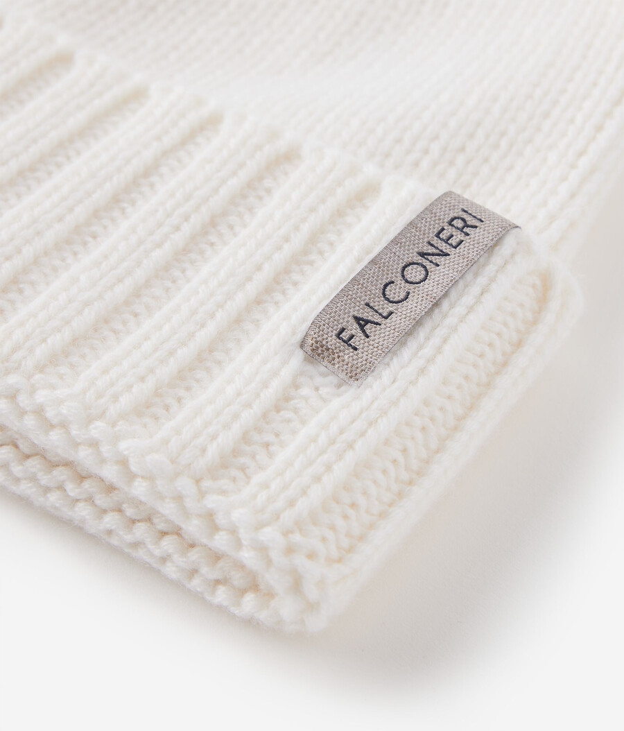 cappello in cashmere ultra morbido