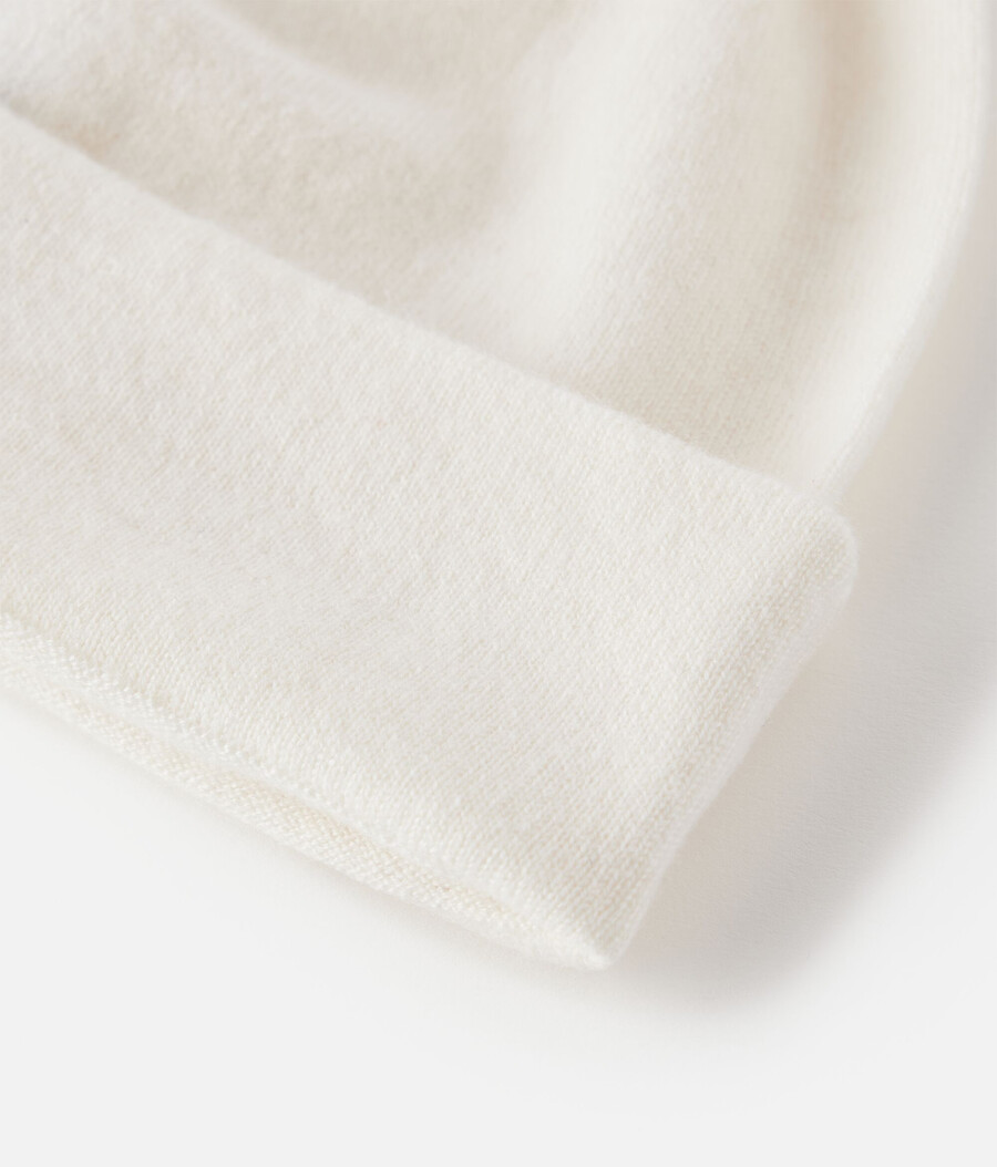 cappello in cashmere ultra morbido