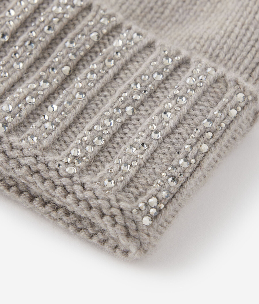 cappello in cashmere con strass
