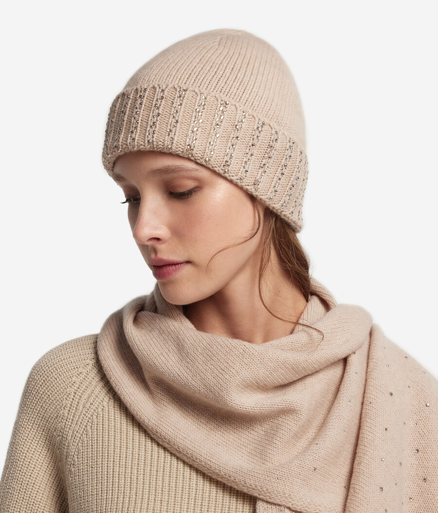 cappello in cashmere con strass