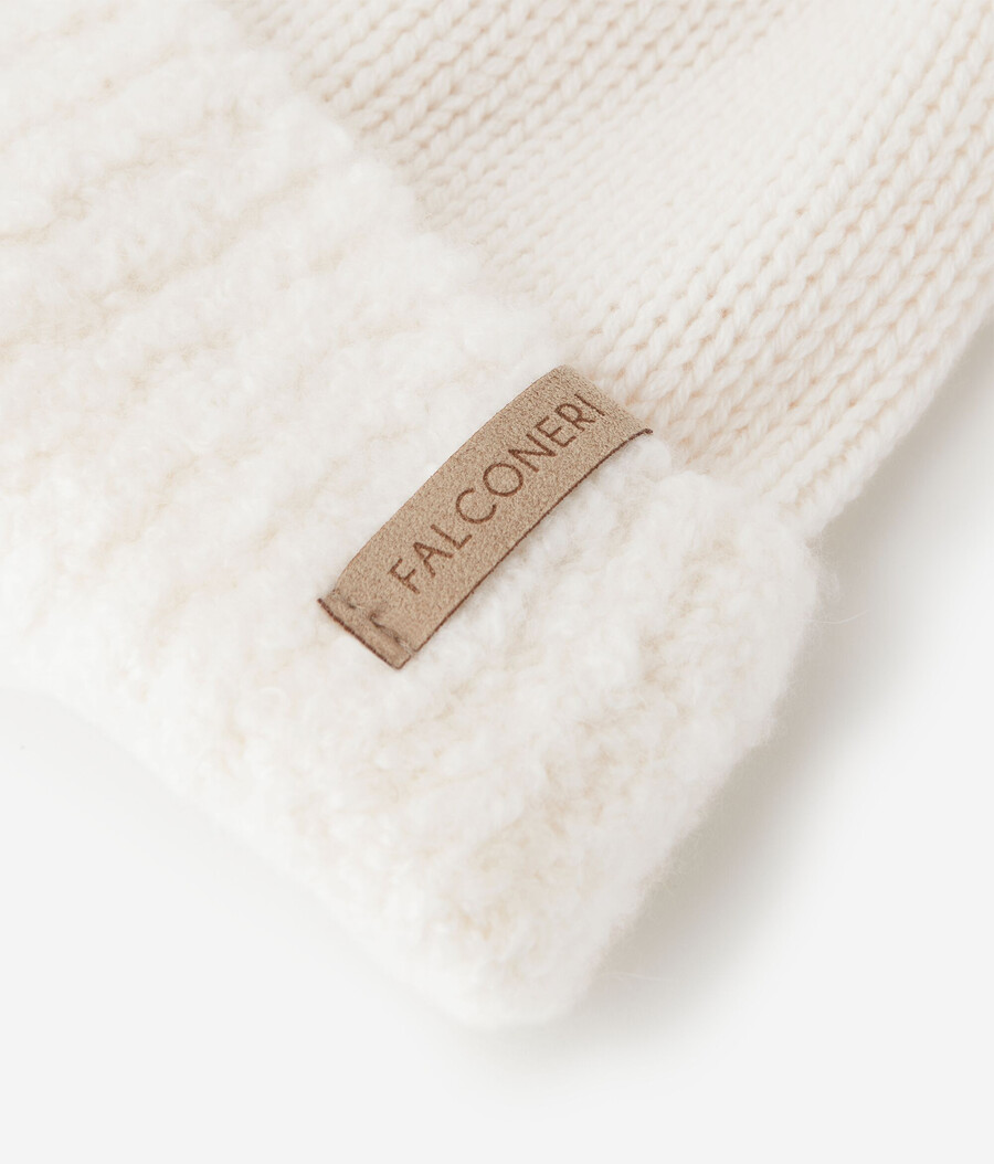 cappello in cashmere ultrasoft e bouclé
