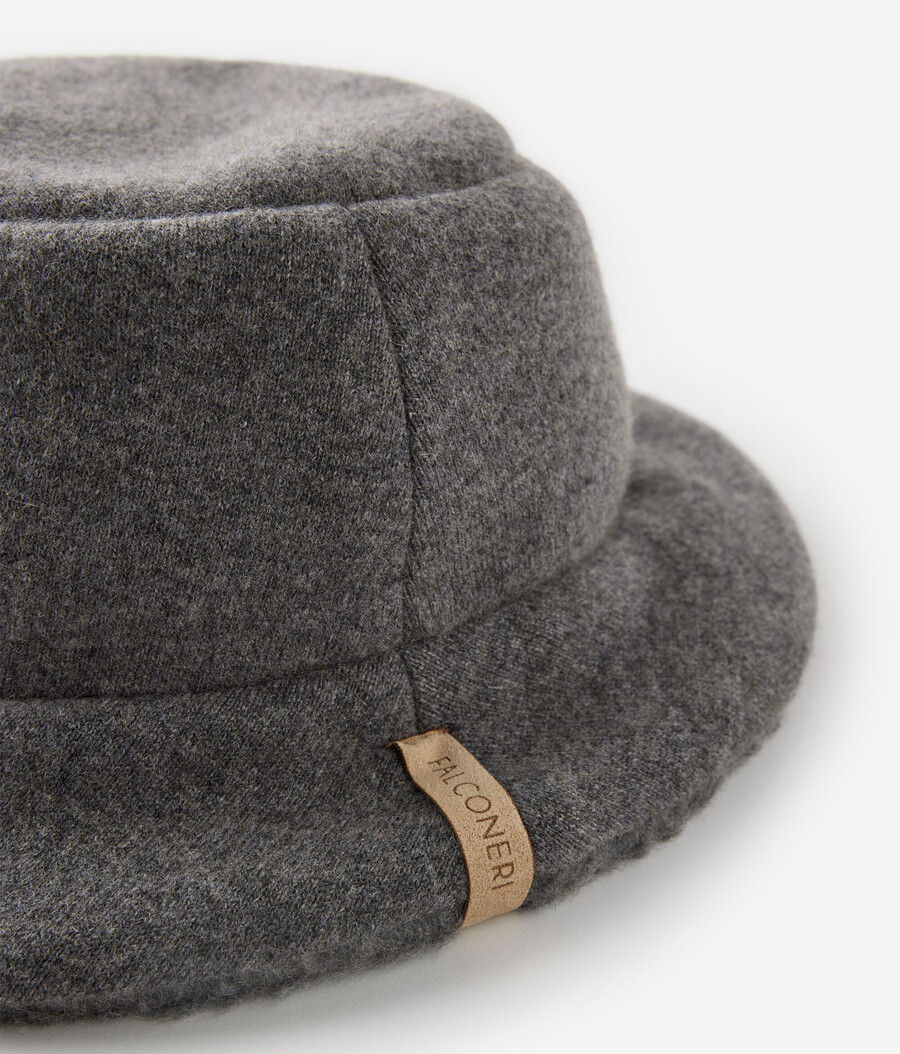 cappello reversibile in cashmere