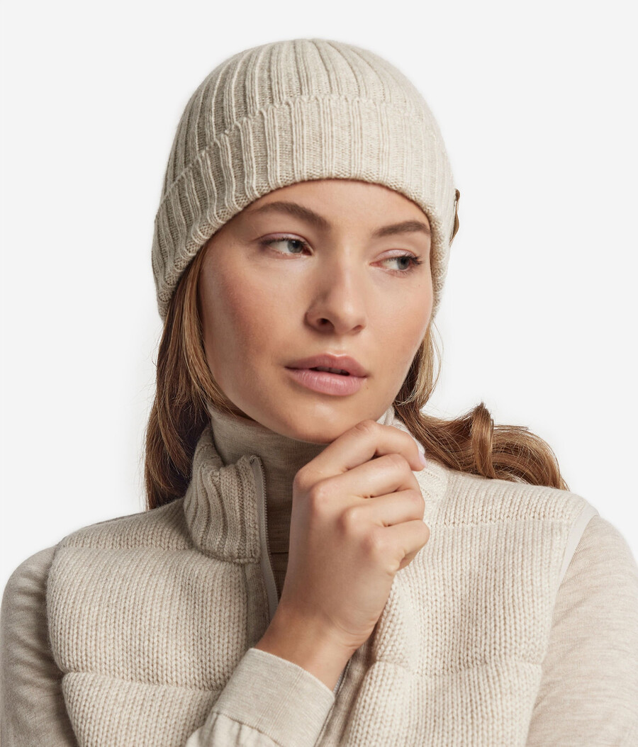 berretto con visiera in cashmere ultra morbido a coste