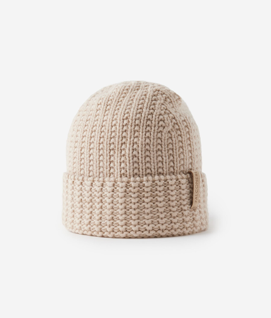 cappello in cashmere a coste