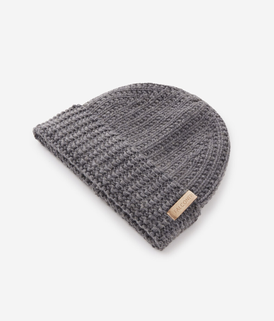 cappello in cashmere a coste