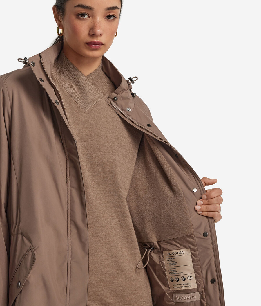 giacca tecnica lunga con coulisse