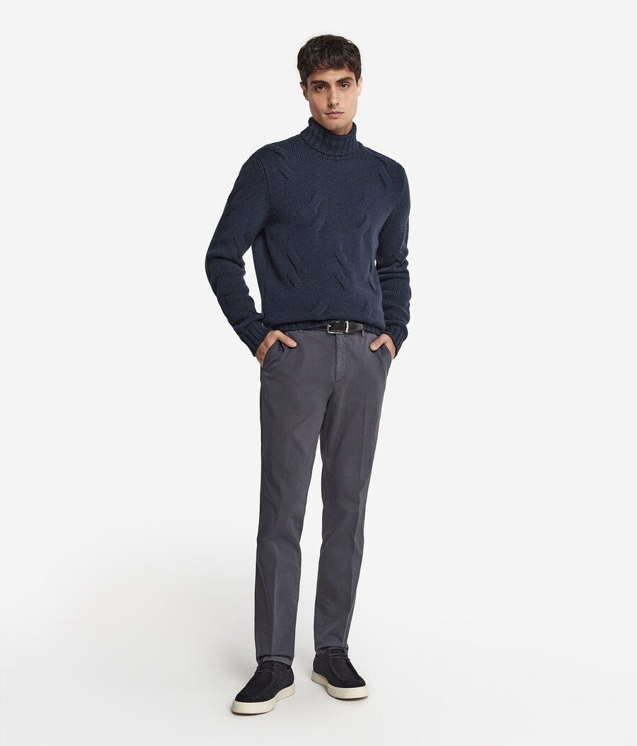 maglione dolcevita in cashmere con motivo a trecce