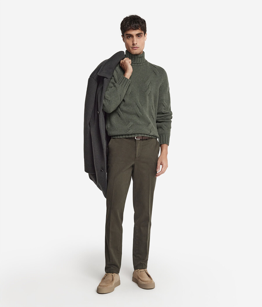 maglione dolcevita in cashmere con motivo a trecce
