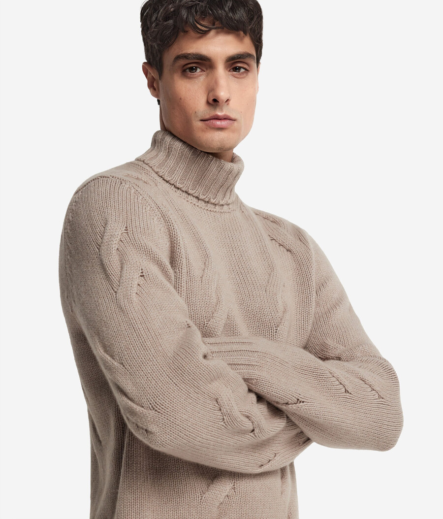 maglione dolcevita in cashmere con motivo a trecce