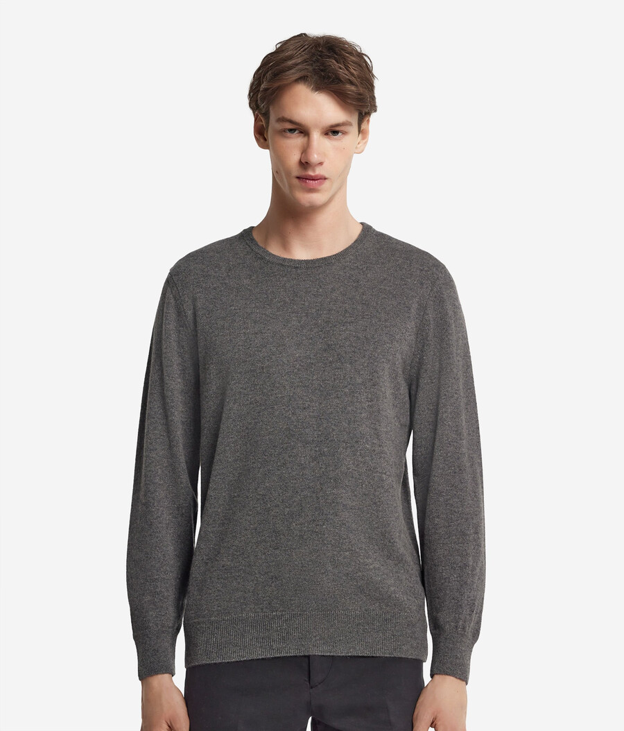 maglione girocollo in cashmere ultra morbido