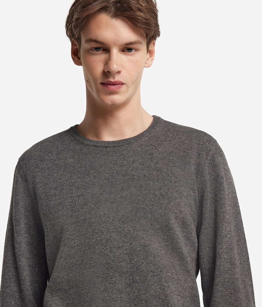 maglione girocollo in cashmere ultra morbido