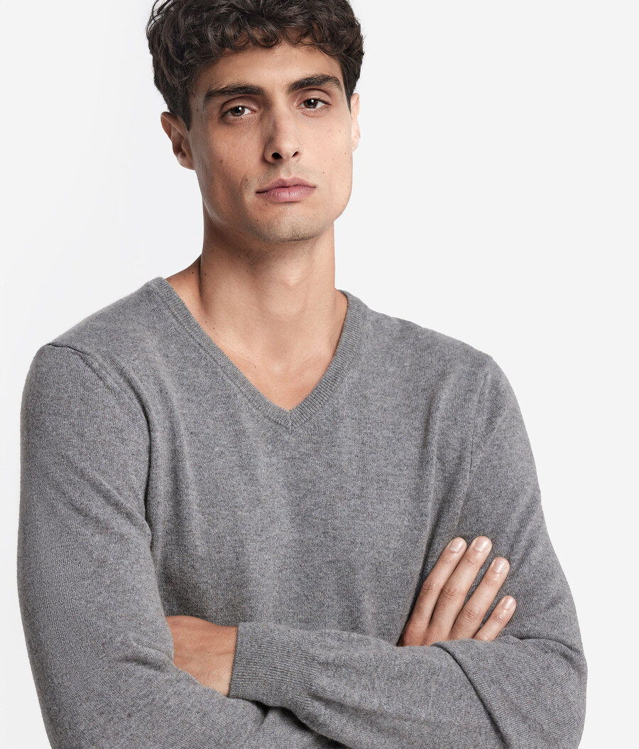 maglione con scollo a v in cashmere ultra morbido