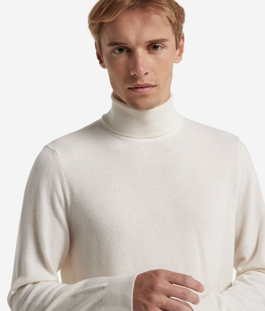 maglione a collo alto in cashmere ultra morbido