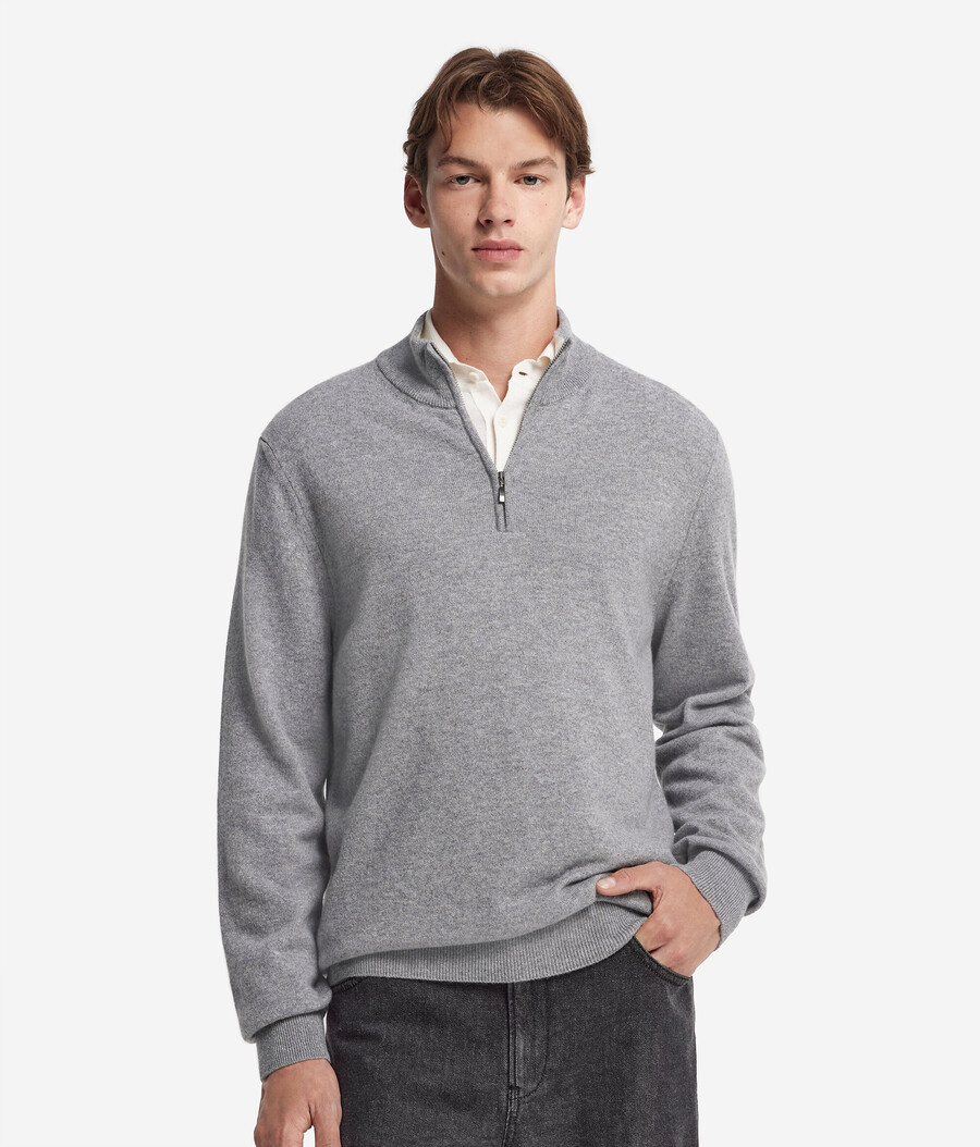 maglione con collo a imbuto e mezza zip in cashmere ultra morbido