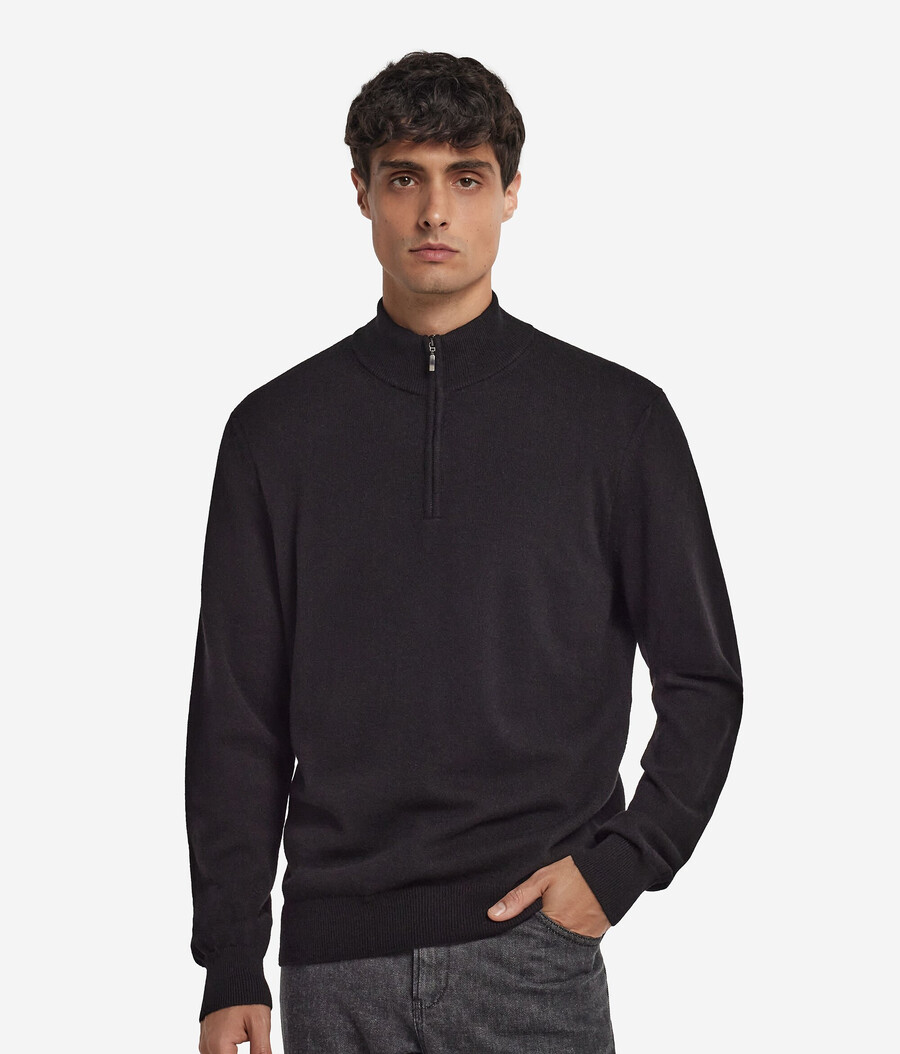 maglione con collo a imbuto e mezza zip in cashmere ultra morbido