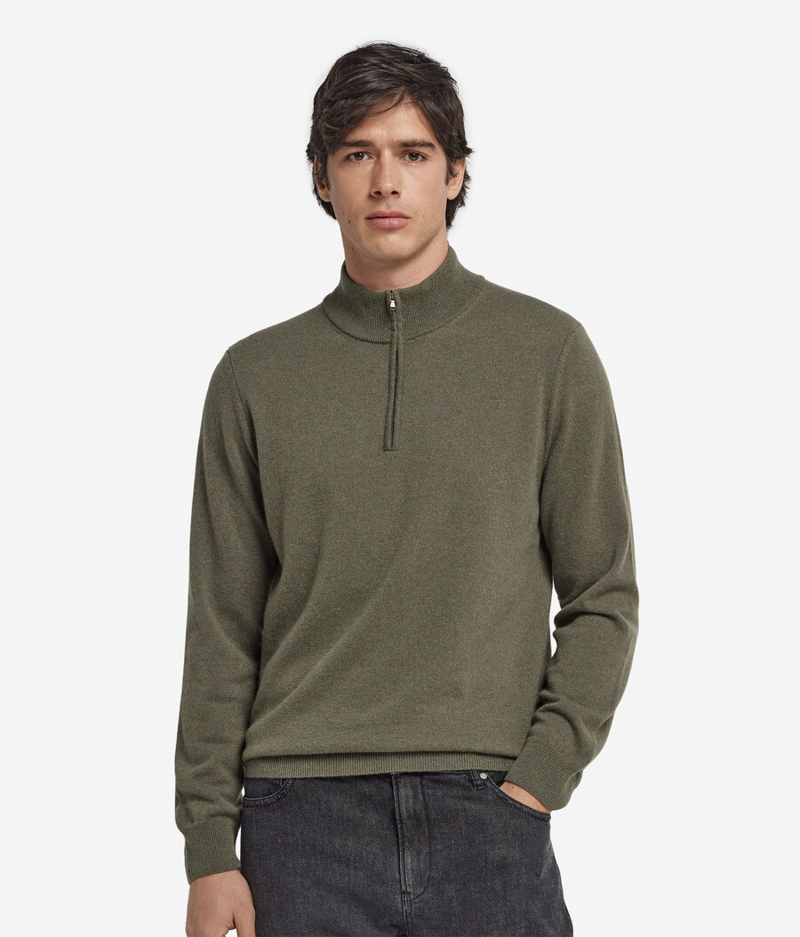 maglione con collo a imbuto e mezza zip in cashmere ultra morbido