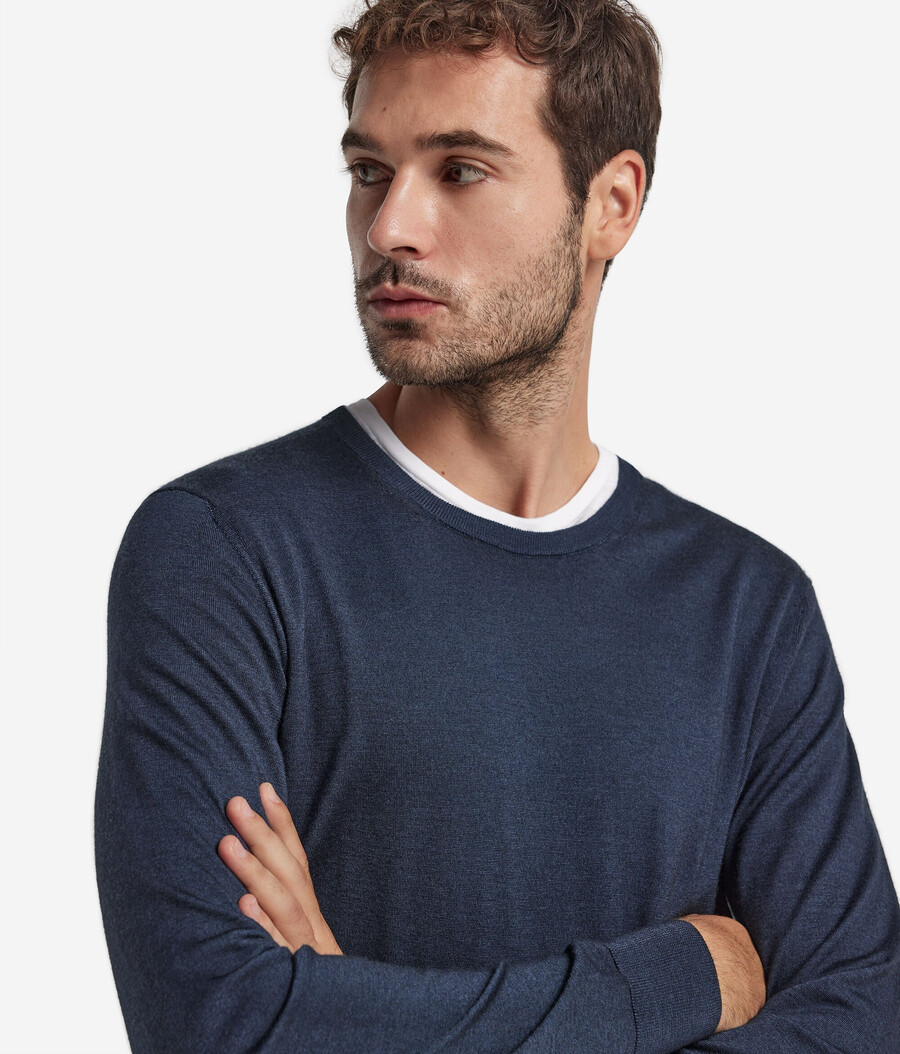 maglione girocollo in cashmere ultrafine