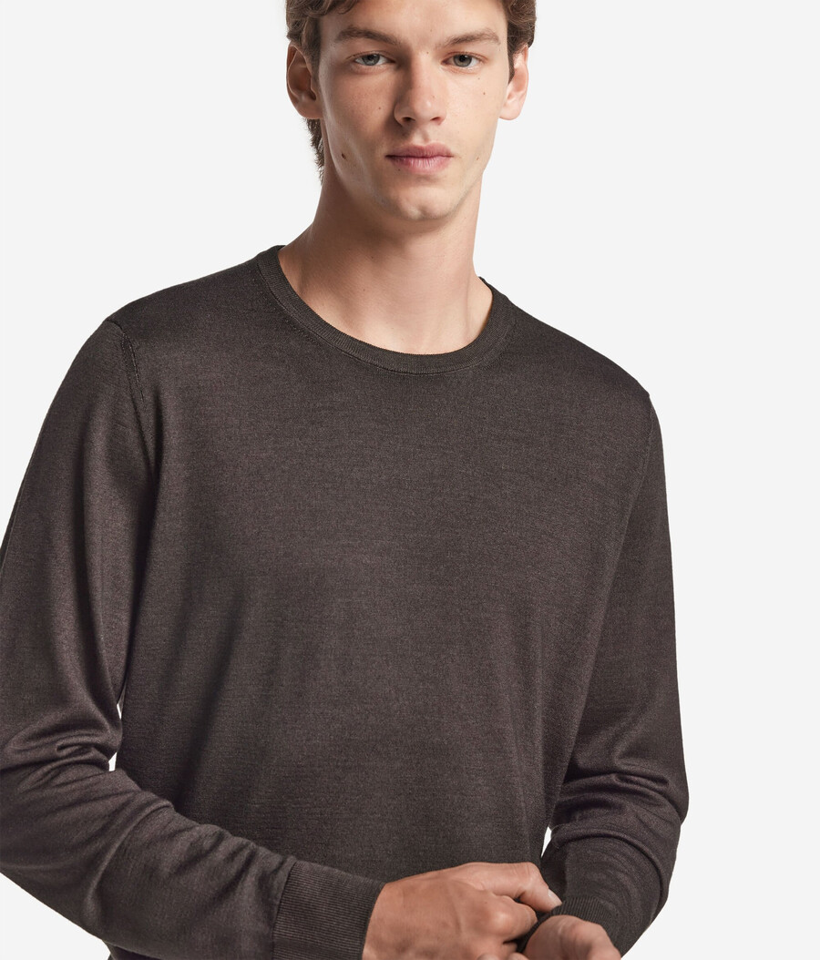 maglione girocollo in cashmere ultrafine