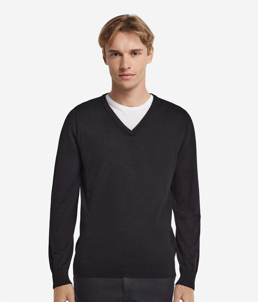 maglione con scollo a v in cashmere ultrafine
