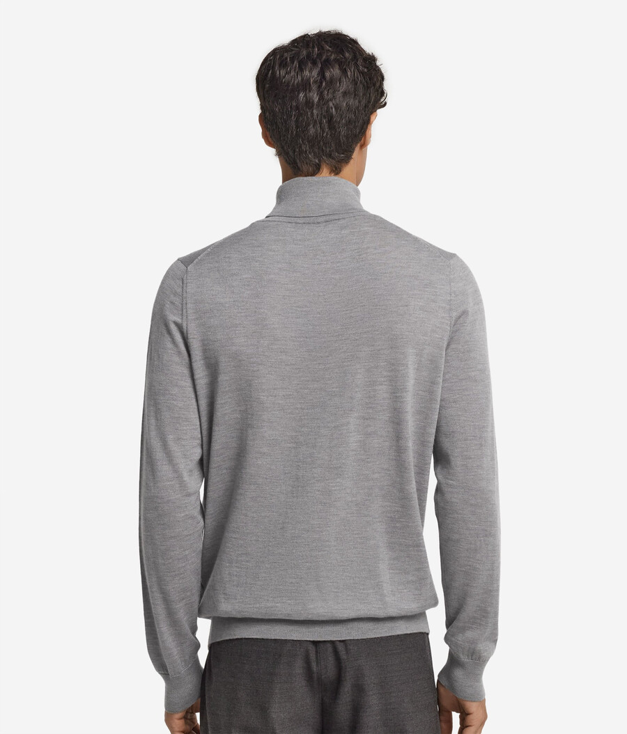 maglione a collo alto in cashmere ultrafine