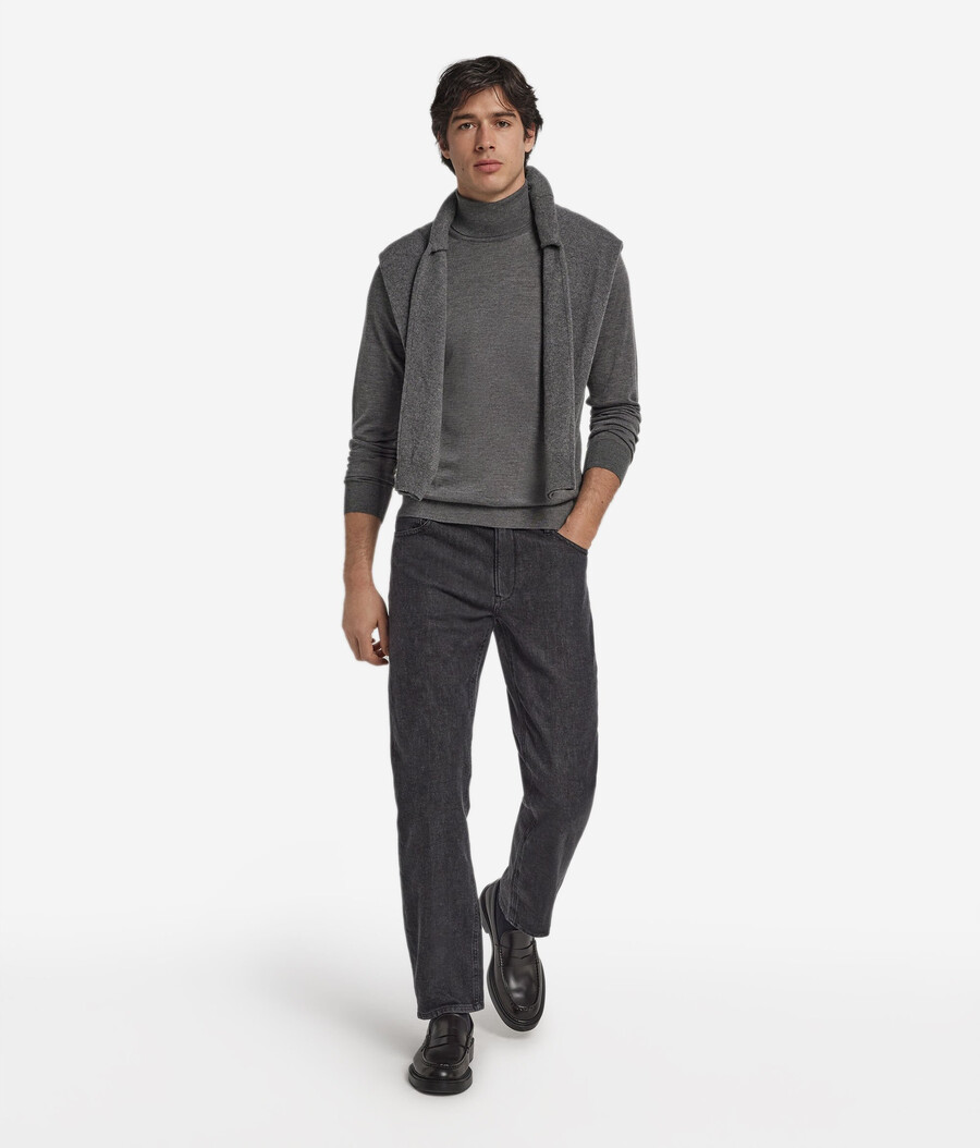 maglione a collo alto in cashmere ultrafine