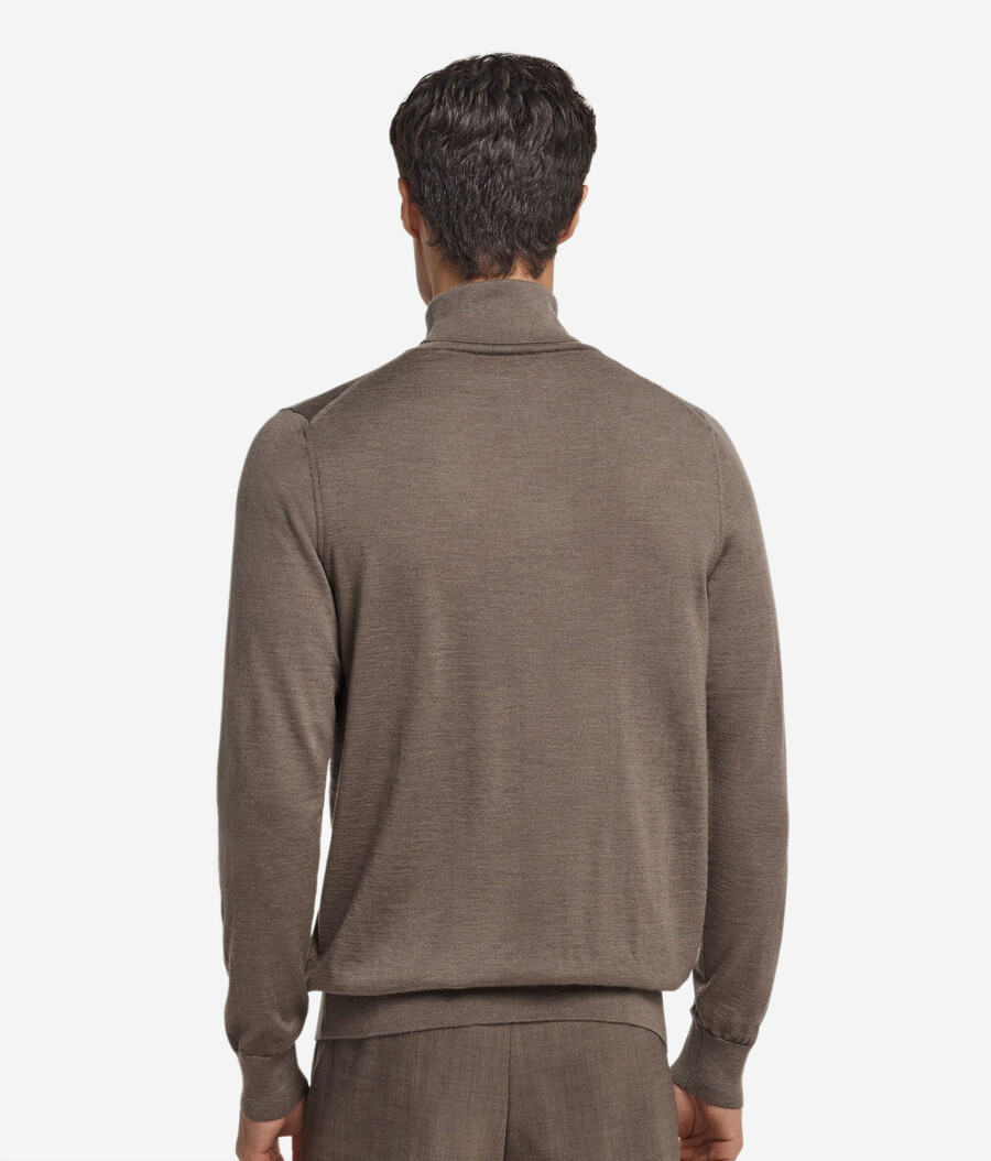 maglione a collo alto in cashmere ultrafine