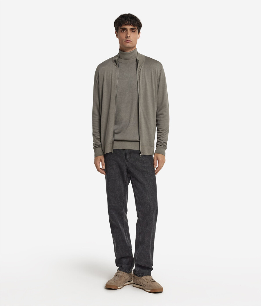 maglione a collo alto in cashmere ultrafine