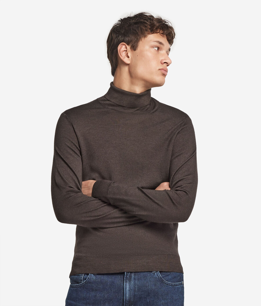 maglione a collo alto in cashmere ultrafine