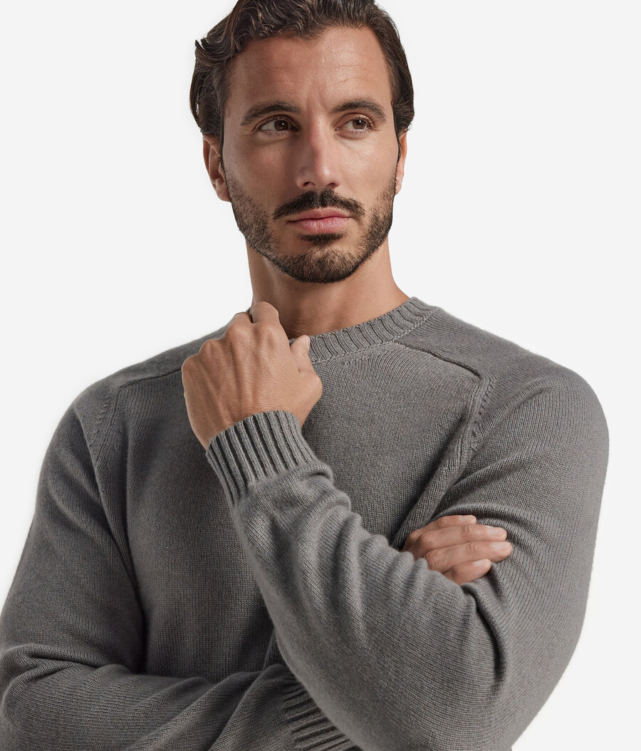 maglione girocollo in cashmere ultra morbido