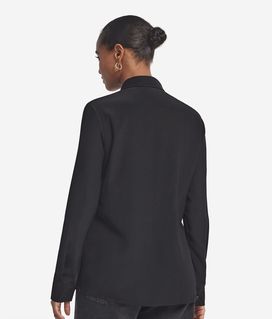 camicia di seta con colletto