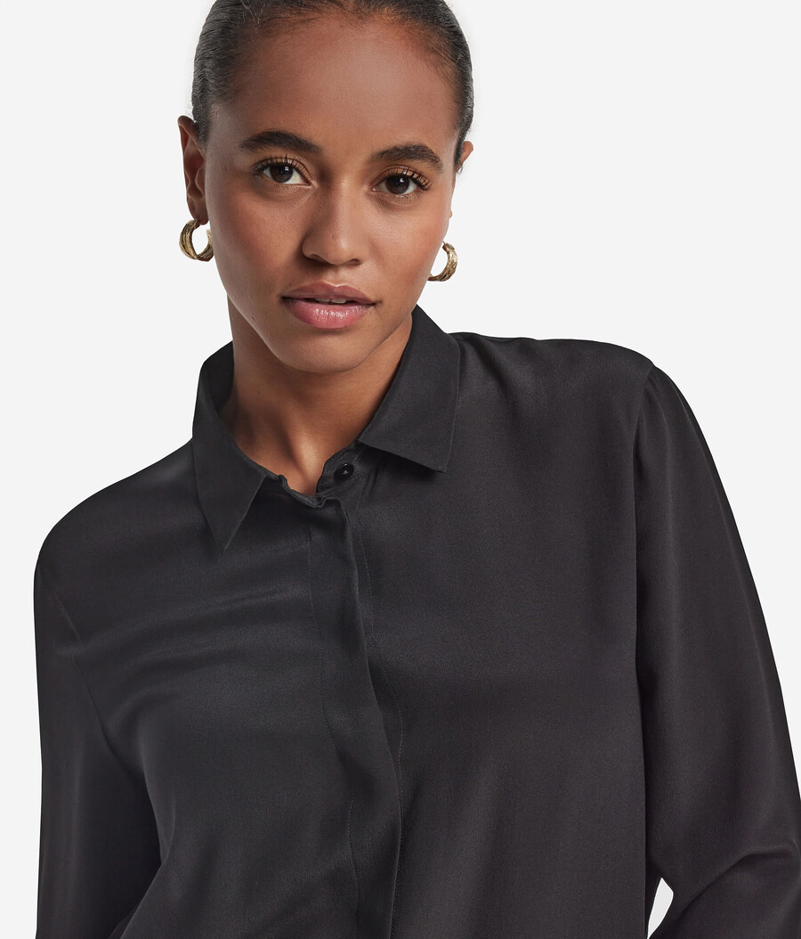 camicia di seta con colletto