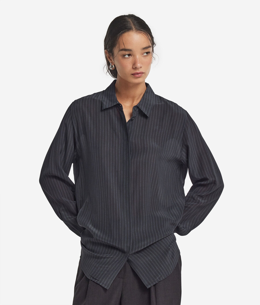 camicia in seta stampata con colletto