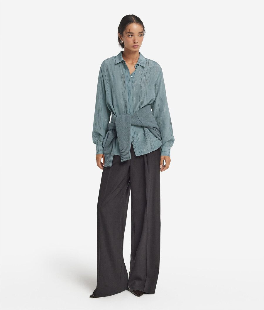 camicia in seta stampata con colletto
