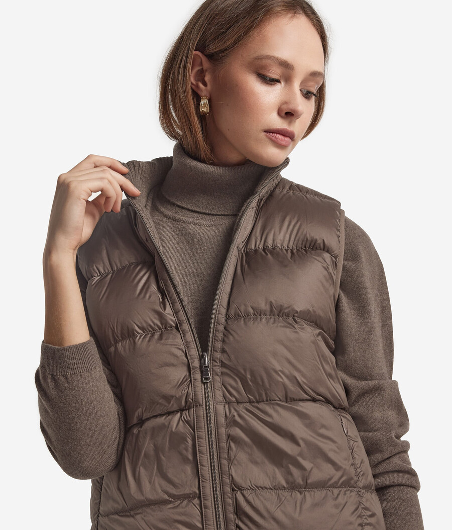 gilet reversibile in tessuto bouclé lavorato a trecce