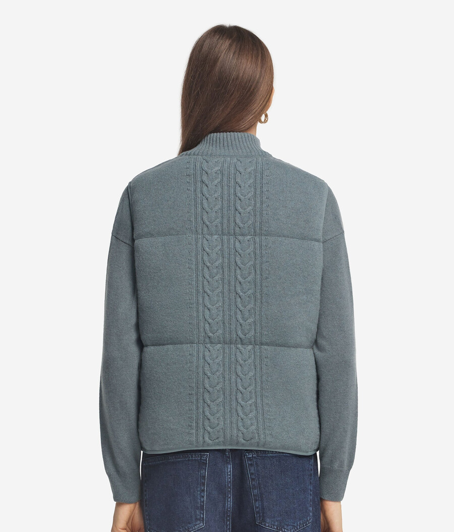 gilet reversibile in tessuto bouclé lavorato a trecce