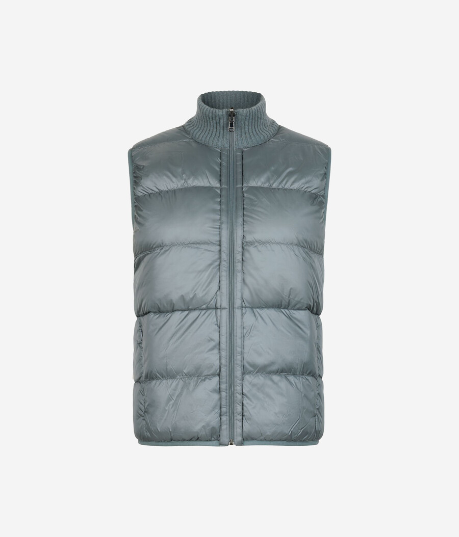 gilet reversibile in tessuto bouclé lavorato a trecce