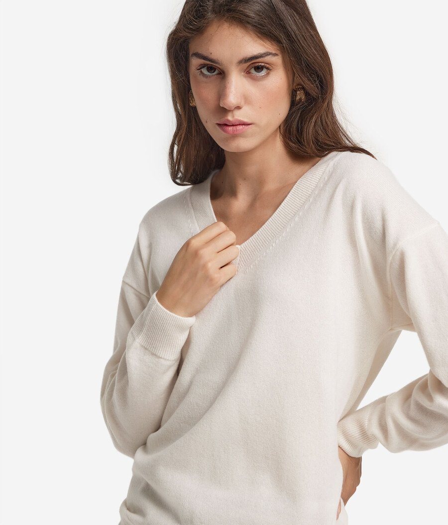 maglione con scollo a v in cashmere ultra morbido