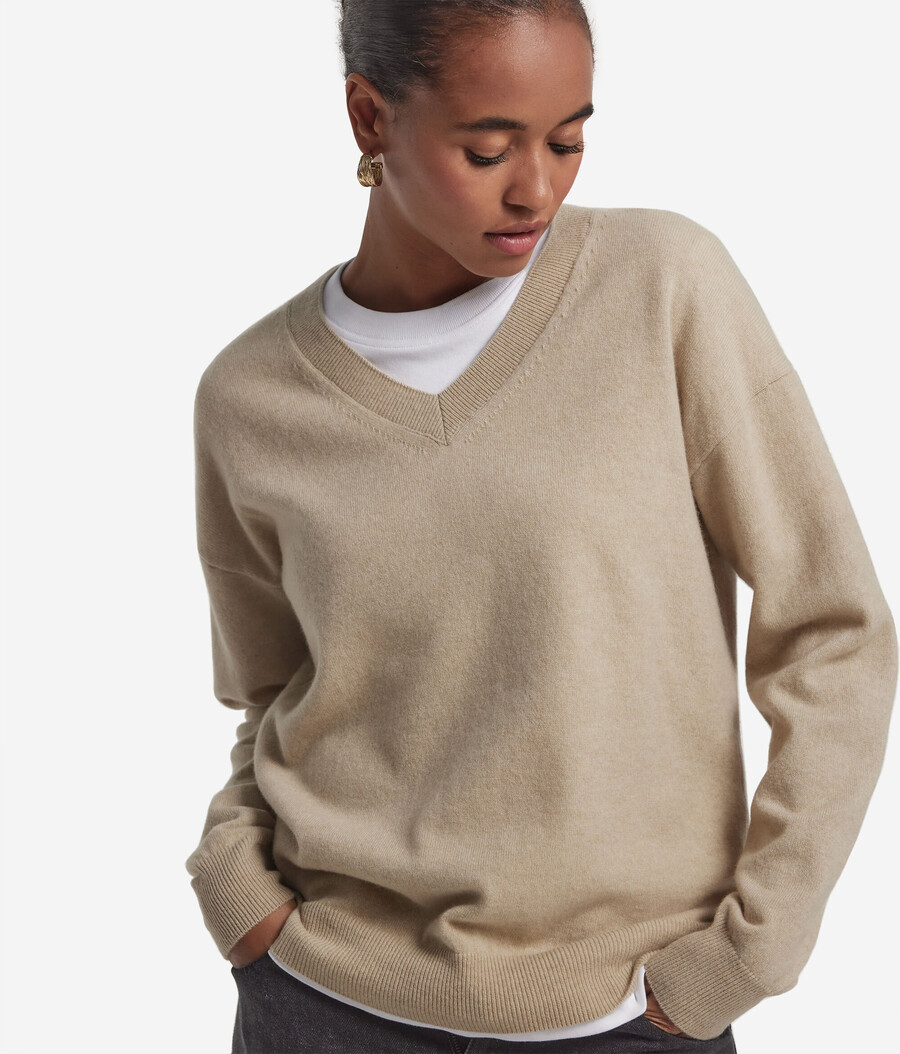 maglione con scollo a v in cashmere ultra morbido