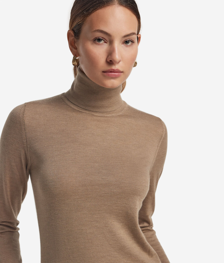 maglione a collo alto in cashmere ultrafine