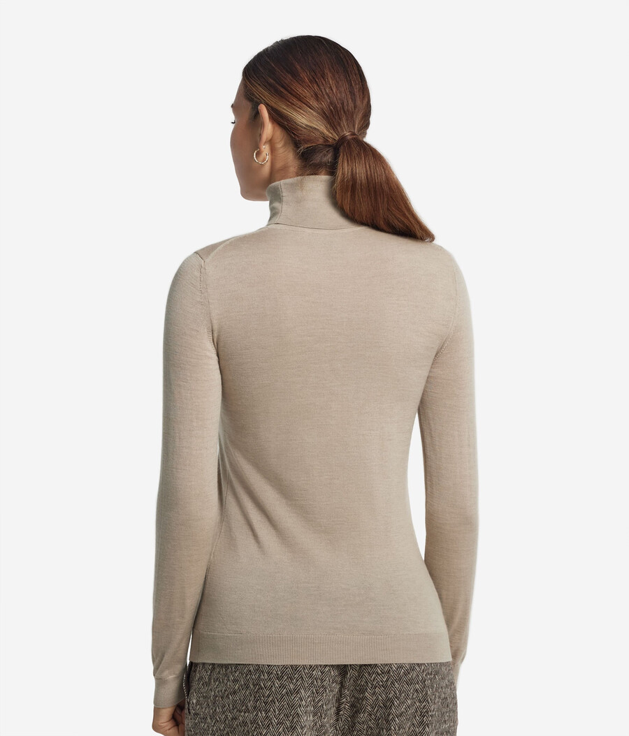 maglione a collo alto in cashmere ultrafine
