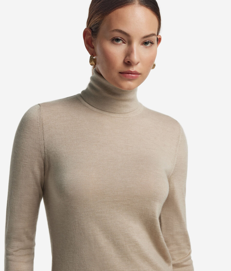 maglione a collo alto in cashmere ultrafine