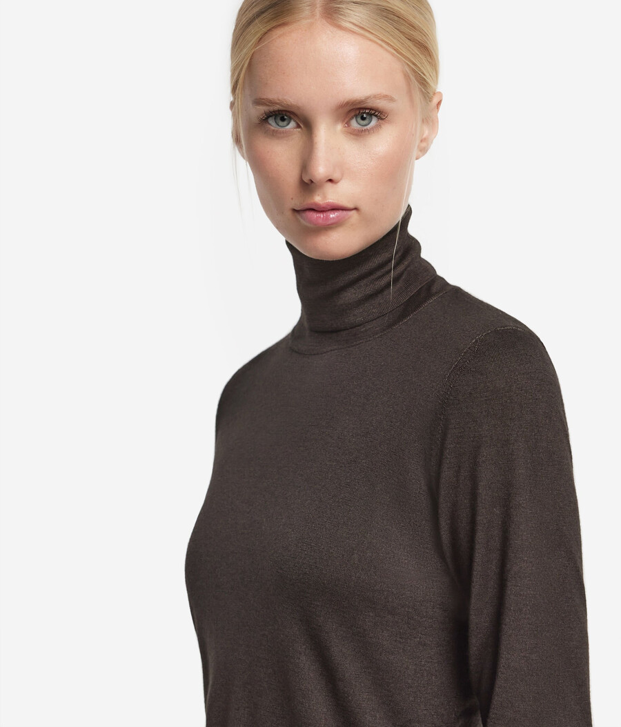 maglione a collo alto in cashmere ultrafine